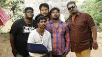 Backdrop to the movie "En Aaloda Seruppa Kaanom" #861604