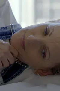 Poster to the movie "Marlee Matlin: Not Alone Anymore" #790181