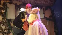 Backdrop to the movie "Plop Show: Plop Gets Married" #894877