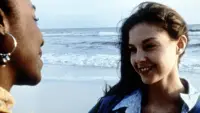 Backdrop to the movie "Ruby in Paradise" #878007