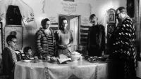 Backdrop to the movie "Chekhovian Motifs" #838295