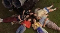 Backdrop to the movie "Wet Hot American Summer" #784129