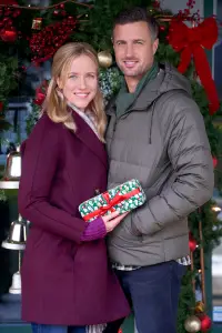 Poster to the movie "Time for Them to Come Home for Christmas" #1084684