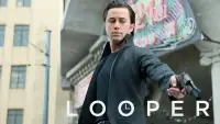 Backdrop to the movie "Looper" #970794