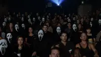Backdrop to the movie "Scream 2" #741864
