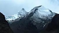 Backdrop to the movie "Invisible World" #767525