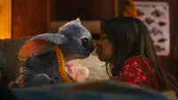 Backdrop to the movie "Lilo & Stitch" #709860