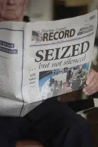 Poster to the movie "Seized" #550898