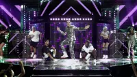Backdrop to the movie "Popstar: Never Stop Never Stopping" #826075