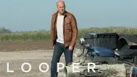 Backdrop to the movie "Looper" #970784
