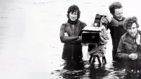 Backdrop to the movie "Jaws @ 50: The Definitive Inside Story" #801977