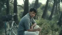 Backdrop to the movie "Putul nacher Itikatha" #752316