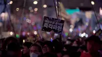 Backdrop to the movie "빛의 혁명, 민주주의를 지키다" #777585