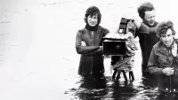 Backdrop to the movie "Jaws @ 50: The Definitive Inside Story" #819688