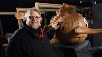 Backdrop to the movie "Guillermo del Toro