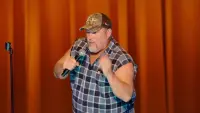 Backdrop to the movie "Larry The Cable Guy: Remain Seated" #730369