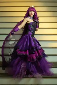 Poster to the movie "Descendants 2" #821918