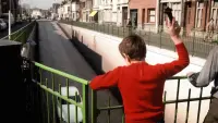 Backdrop to the movie "Naked Childhood" #831640