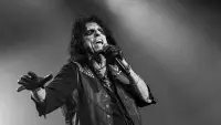 Backdrop to the movie "Alice Cooper: Brutally Live" #894644