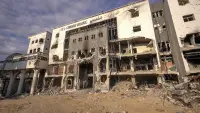 Backdrop to the movie "Gaza: Doctors Under Attack" #802979
