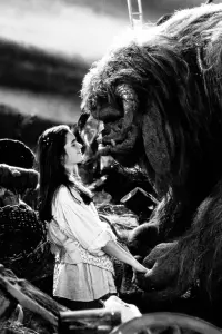 Poster to the movie "Labyrinth" #768188