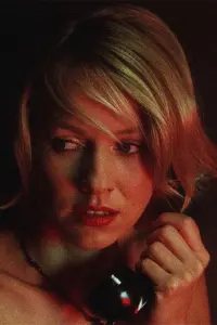 Poster to the movie "Mulholland Drive" #764143