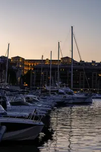 Poster to the movie "Sunset in Marseille" #805292