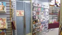 Backdrop to the movie "Circus of Books" #884558