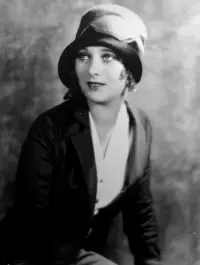 Poster to the movie "Greater Than a Crown" #1205797