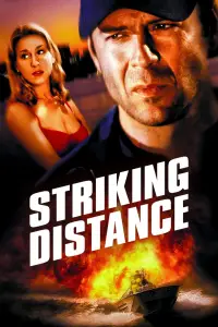 Poster to the movie "Striking Distance" #964919