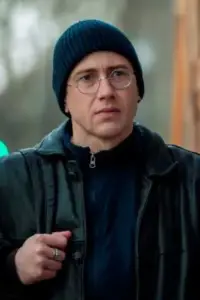 Poster to the movie "At Work" #538115