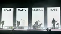 Backdrop to the movie "The 1975: Live from Glastonbury" #803967