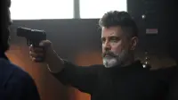 Backdrop to the movie "Kadaram Kondan" #864729