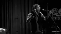 Backdrop to the movie "Radiohead: The King Of Limbs – Live From The Basement" #746086