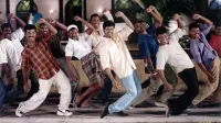 Backdrop to the movie "Ghilli" #729059