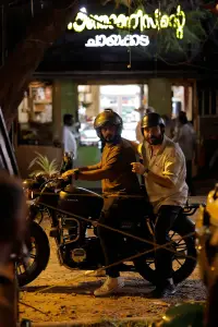 Poster to the movie "Dominic and the Ladies