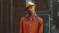 Backdrop to the movie "Snoop Dogg