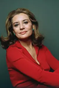 Poster to the movie "Barbara Walters: Tell Me Everything" #803185