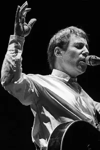 Poster to the movie "In Restless Dreams: The Music of Paul Simon" #524818