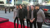 Backdrop to the movie "One Direction: The Inside Story" #783500