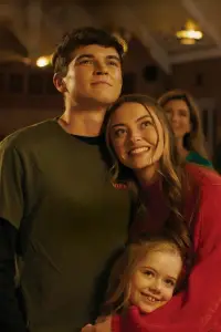 Poster to the movie "Finding Christmas" #1106777