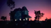 Backdrop to the movie "Psycho II" #826064