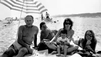 Backdrop to the movie "Annie Leibovitz: Life Through a Lens" #756707