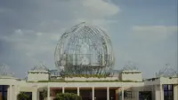 Backdrop to the movie "Glass Onion: A Knives Out Mystery" #792050