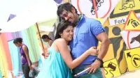 Backdrop to the movie "Rajapattai" #855787