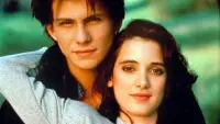 Backdrop to the movie "Heathers" #882327