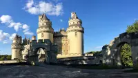 Backdrop to the movie "The Glorious Story of Castles" #732568