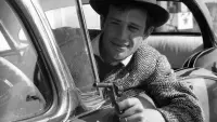 Backdrop to the movie "Breathless" #715455
