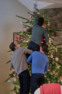 Poster to the movie "Three Wisest Men" #1057115