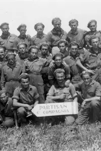 Poster to the movie "Nascita di una formazione partigiana" #1156886